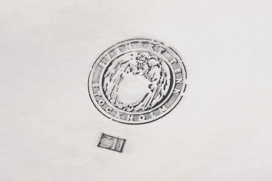 Svenskt Tenn Burk Delfin* Dekorationsdetaljer|Tenndekorationer