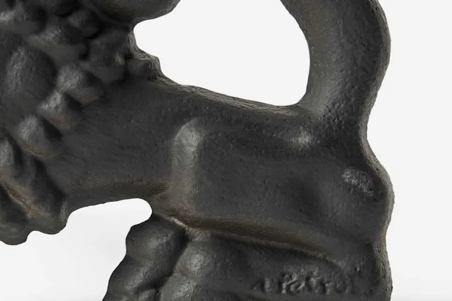 Anna Petrus Eldhundar Lejon* Dekorationsdetaljer