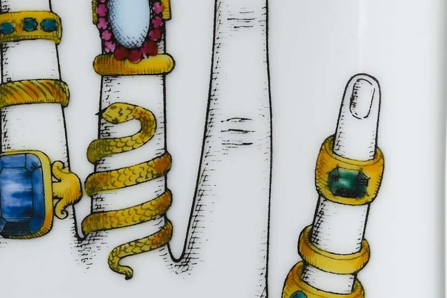 Fornasetti Fat* Dekorationsdetaljer