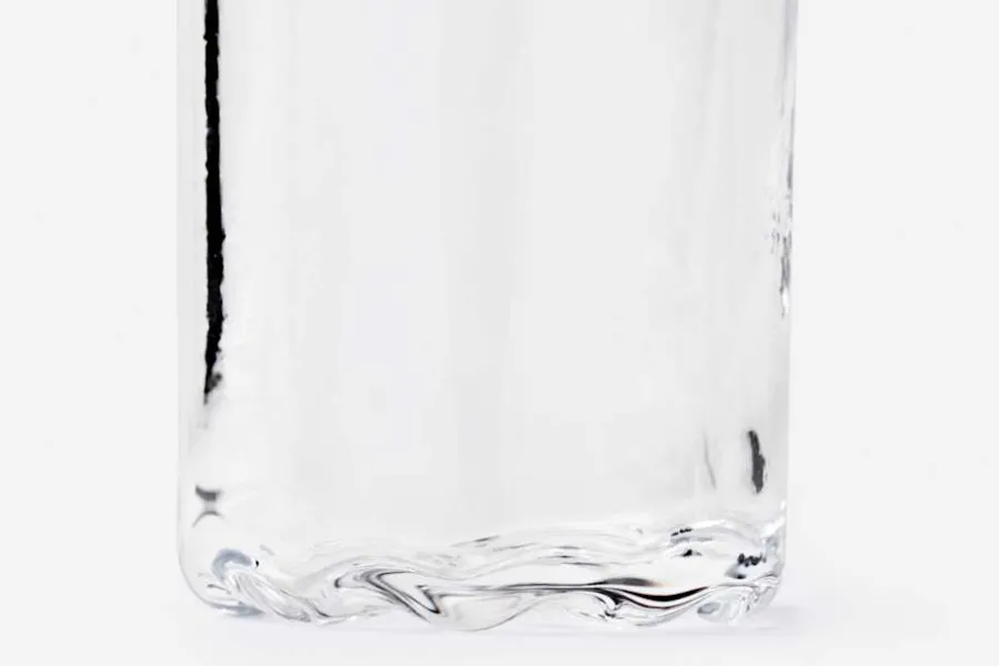 Elin Åkerfeldt Glas Svalla 15cm* Glas & Koppar