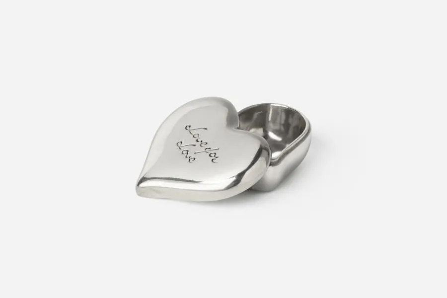 Estrid Ericson Hjärta med Lock Love for Love* Dekorationsdetaljer|Tenndekorationer