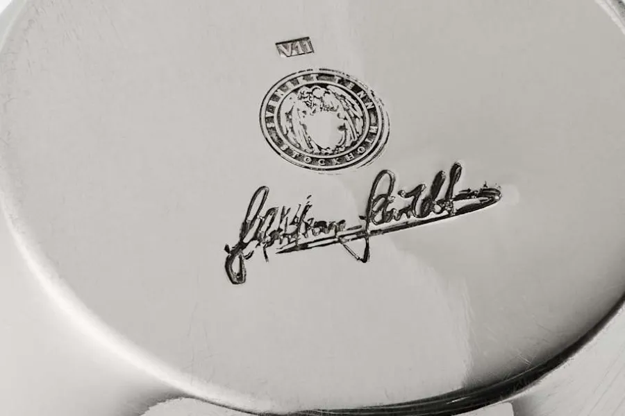 Sebastian Schildt Kanna Tenn* Kannor & Karaffer|Dukningsdetaljer I Tenn