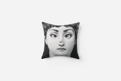 Fornasetti Kudde* Kuddar