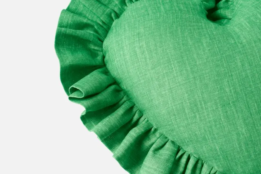 Svenskt Tenn Kudde Hjärta med Volang* Kuddar