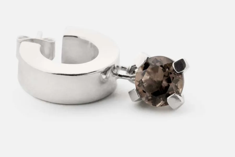 Yasar Aydin Örhänge Rökkvarts* Smycken