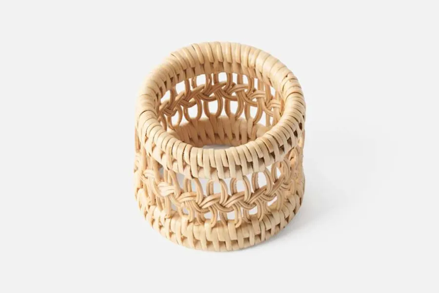 Ka Lai Chan Servettring Flätad* Dukningsdetaljer