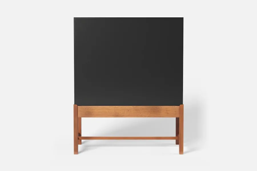 Josef Frank Skåp 2192* Skåp, Byråer & Sideboards