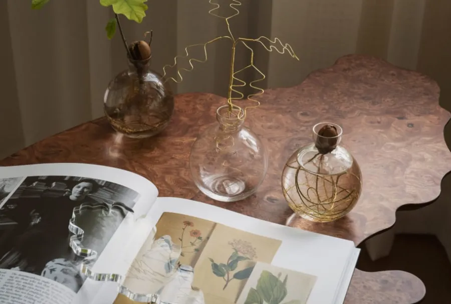 Estrid Ericson Vas Ekollon* Vaser|Dukningsdetaljer