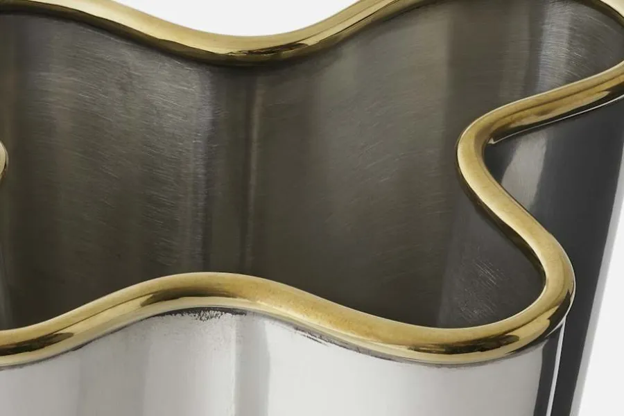 Björn Trägårdh Vas Waveform* Vaser|Tennvaser & Tennkrukor