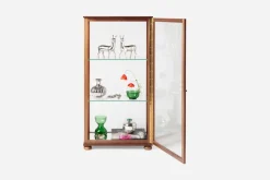 Josef Frank Vitrinskåp 649* Skåp, Byråer & Sideboards