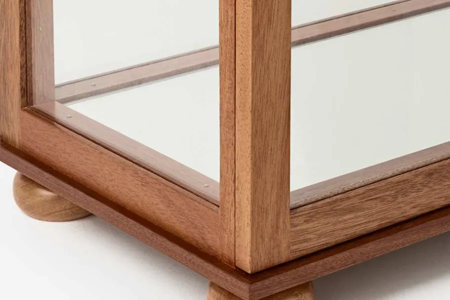 Josef Frank Vitrinskåp 649* Skåp, Byråer & Sideboards