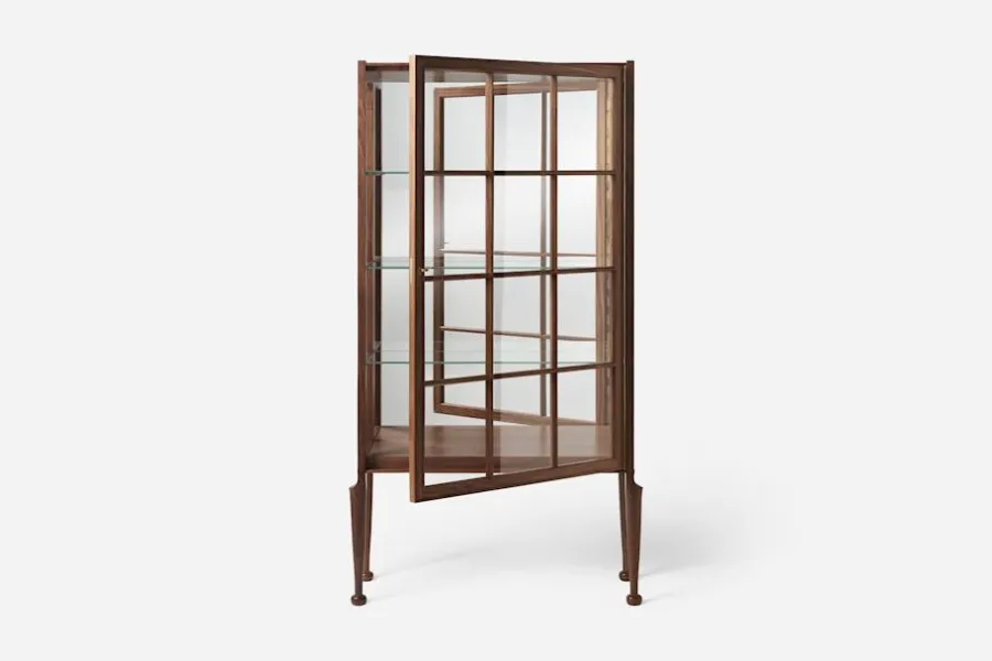 Josef Frank Vitrinskåp 2217* Skåp, Byråer & Sideboards